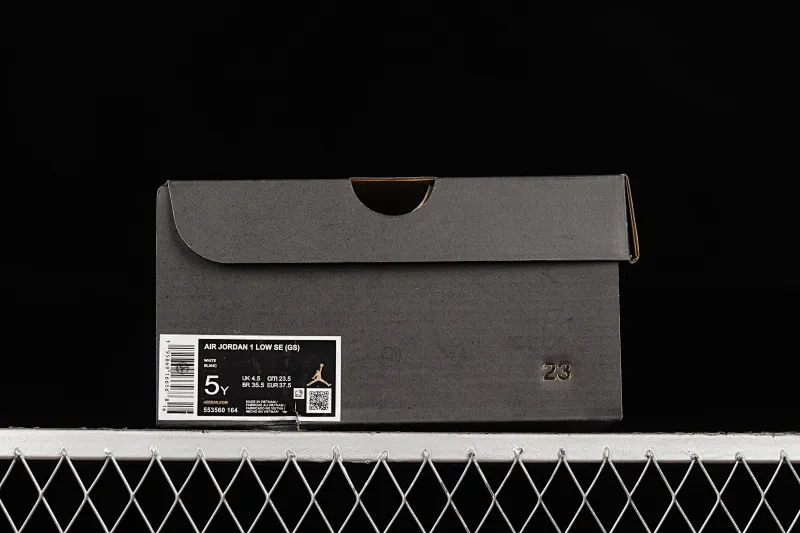 All categories Air Jordan Jordan series basketball shoes Air Jordan 1 Low Z version Air Jordan 1 Low AJ1 Joe 1 all white low-top cultural basketball shoes 553560-164